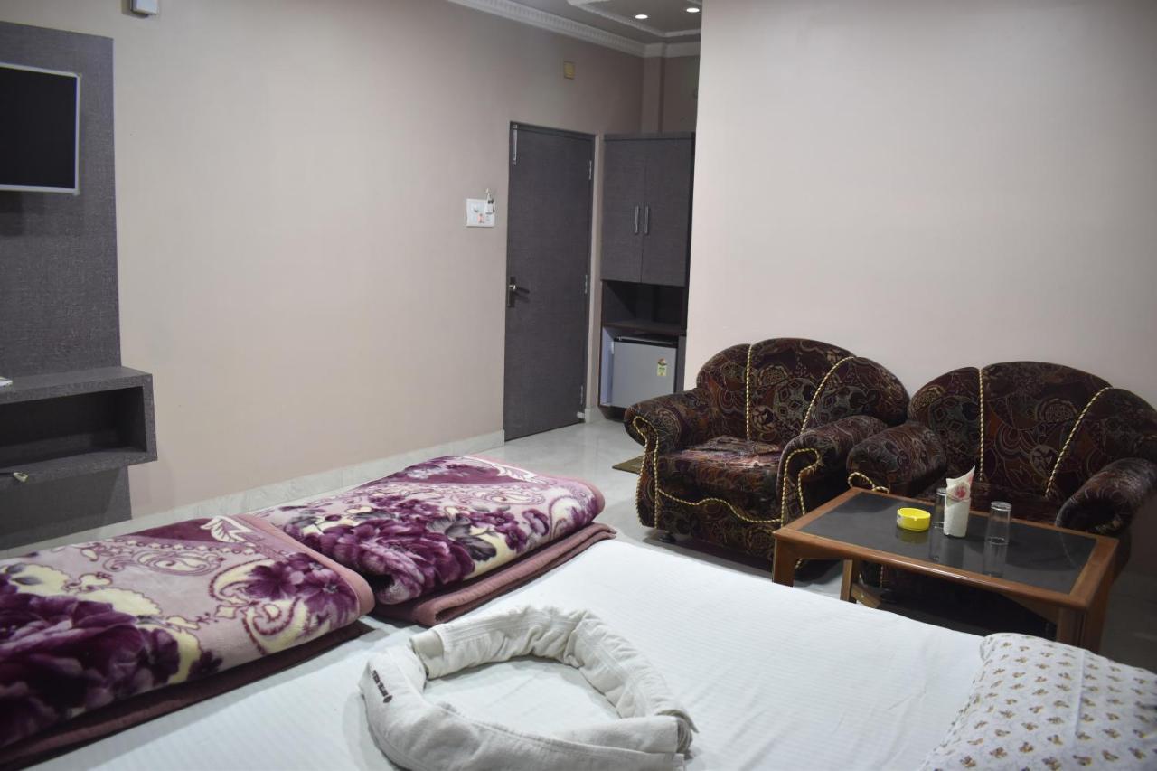 Hotel Suraj Balasore 外观 照片